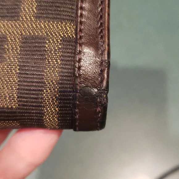 Authentic Fendi Zucca Pattern Trifold Compact Wallet ( 5inx3.5in) - Picture 4 of 8